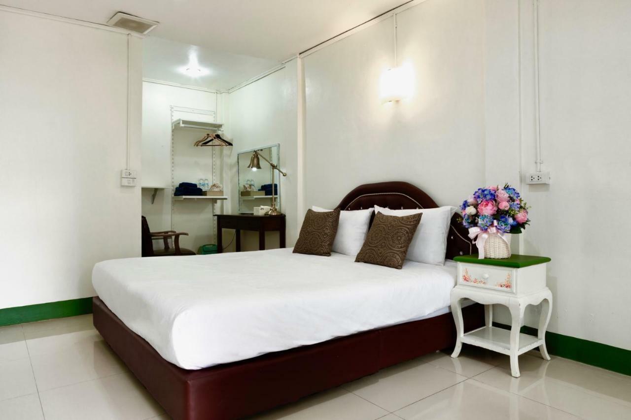 Hotel Khunnai House Chiang Mai Extérieur photo