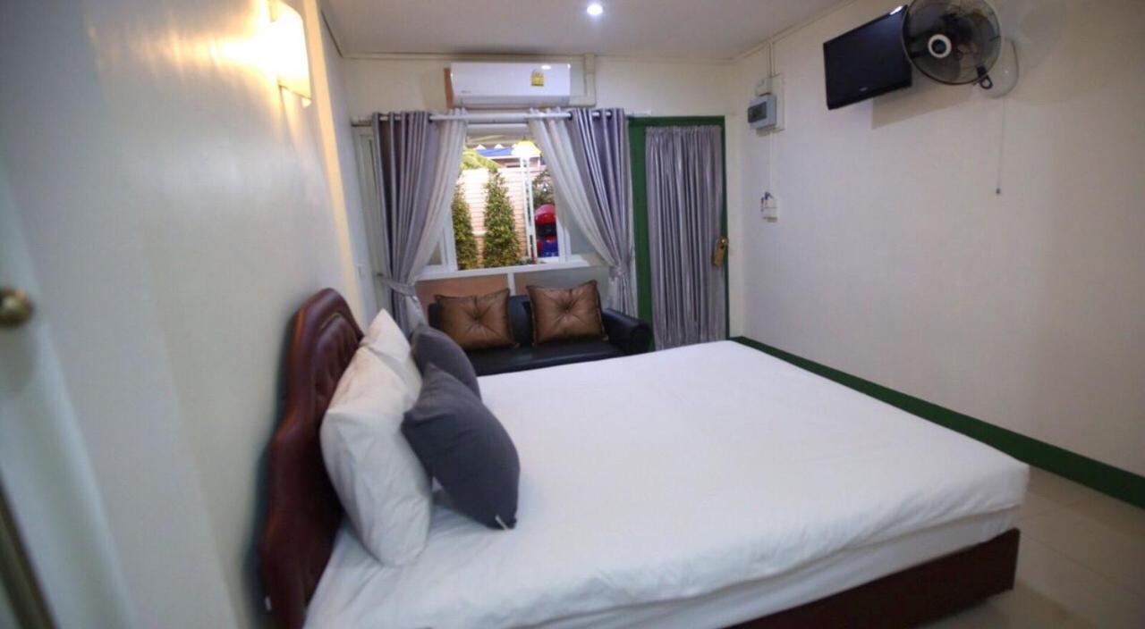 Hotel Khunnai House Chiang Mai Extérieur photo